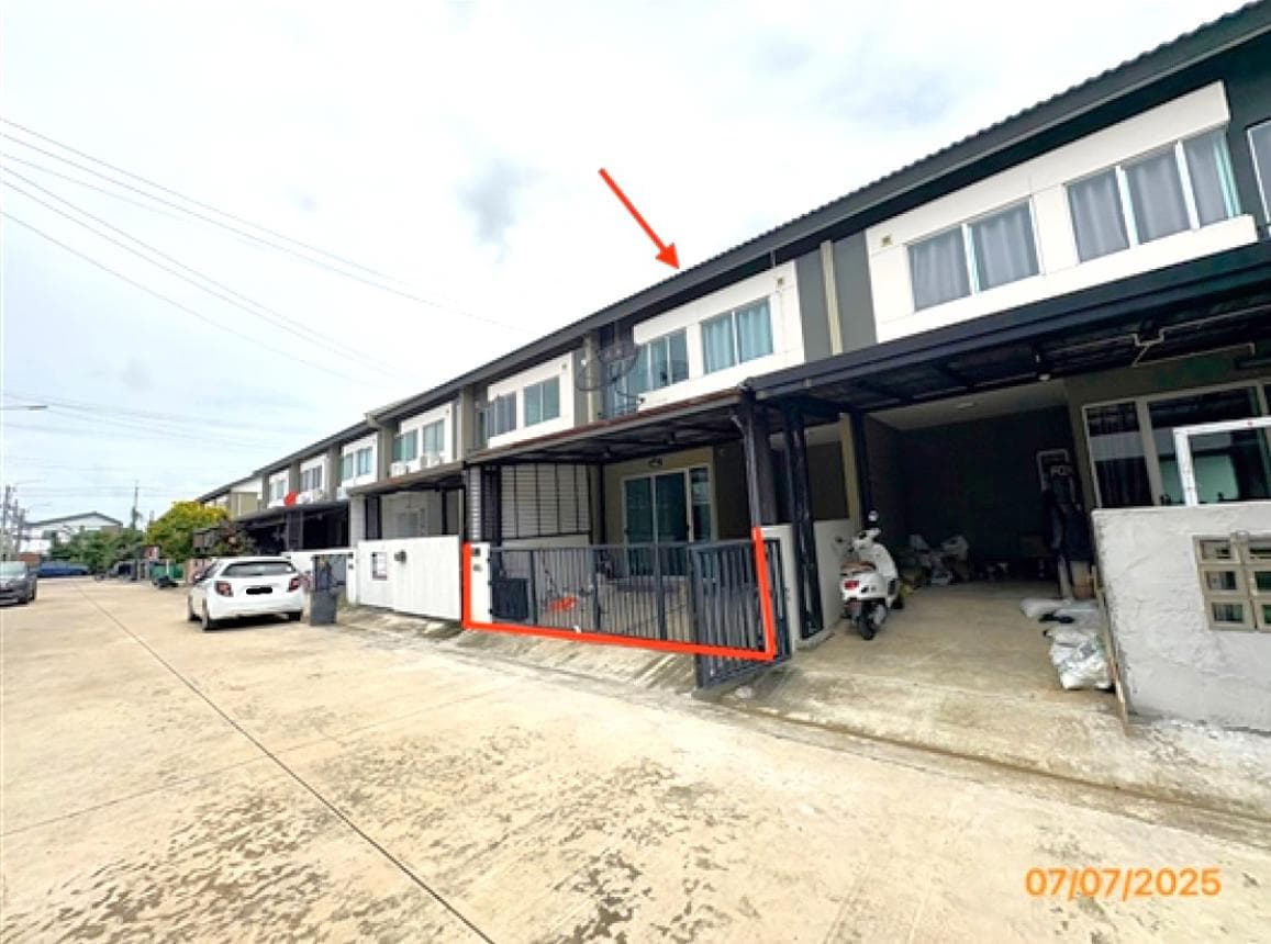 ขายทาวน์เฮ้าส์ บ้านพฤกษา สุขสวัสดิ์-ประชาอุทิศ (Baan Pruksa) 3 ห้องนอน 2 ห้องน้ำ พื้นที่ 17.4 ตร.ว. ทำเลเชื่อมต่อสุขสวัสดิ์-ประชาอุทิศ เดินทางเข้าเมืองสะดวก