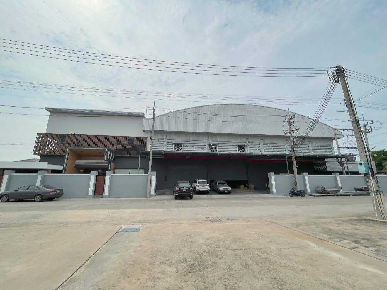 ขายที่ดินพร้อมโกดัง + บ้านหรู บนที่ดิน 3 ไร่ ถนนเศรษฐกิจ นาดี เมือง สมุทรสาคร