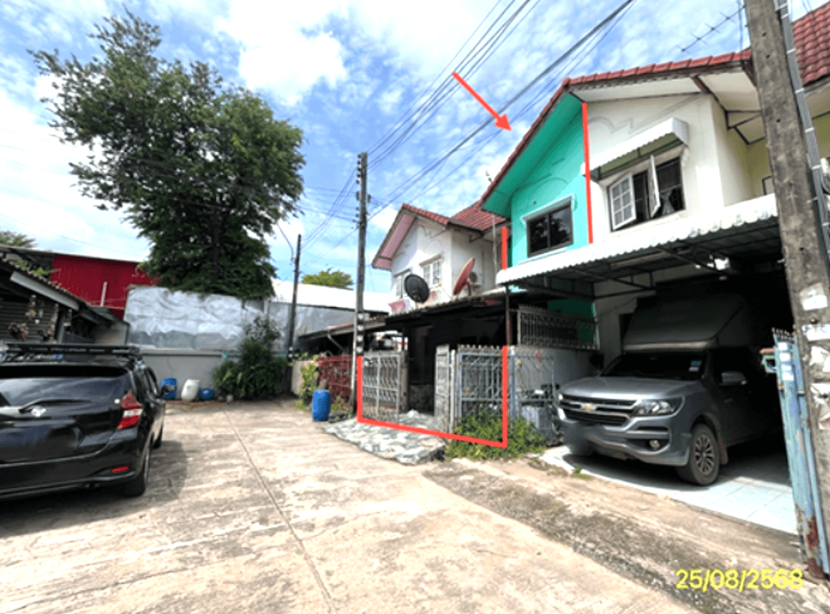 ทาวน์เฮ้าส์ สวนทอง 7 ลาดสวาย ลำลูกกา ปทุมธานี 2 ห้องนอน 2 ห้องน้ำ 100 ตร.ม. ทำเลดีใกล้แหล่งชุมชน เดินทางสะดวก