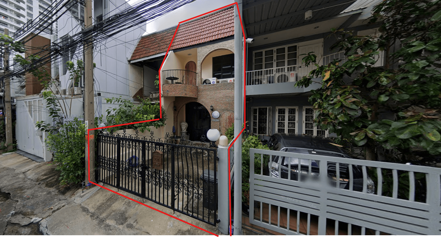 ขายพร้อมผู้เช่า ทาวน์เฮ้าส์ 2 ชั้น สุขุมวิท 16 ใกล้ BTS อโศก 3 นอน 19 ตร.ว.