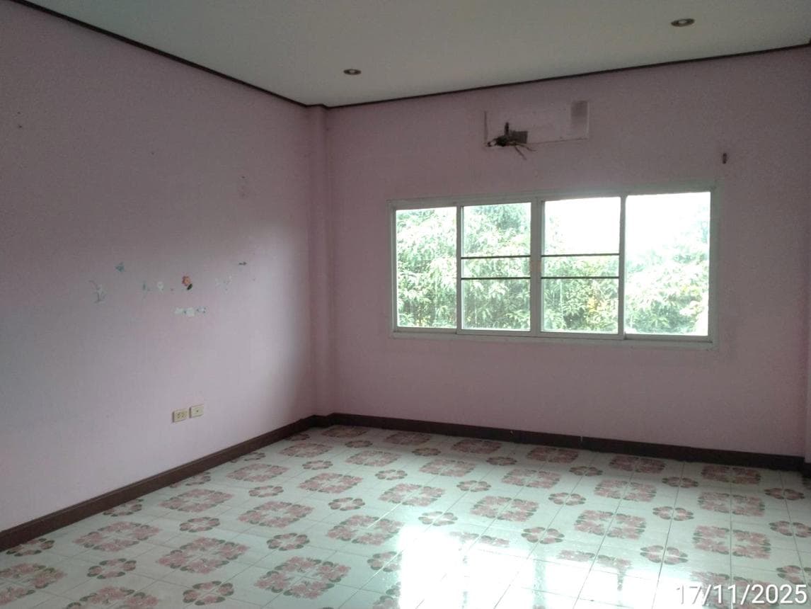 บ้านเดี่ยวทำเลศักยภาพ สันกลาง สันป่าตอง เชียงใหม่ พื้นที่ใช้สอย 404.5 ตร.ม. ฟังก์ชัน 9 ห้องนอน