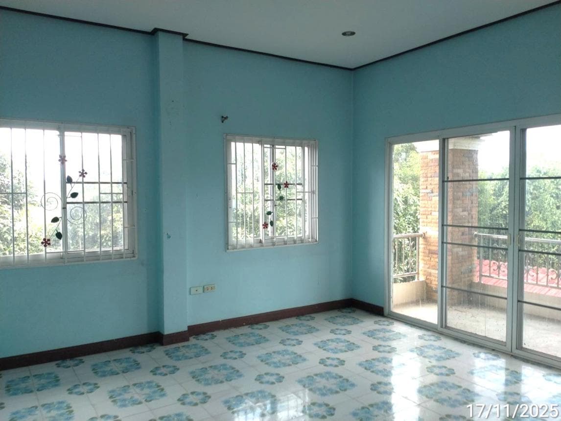 บ้านเดี่ยวทำเลศักยภาพ สันกลาง สันป่าตอง เชียงใหม่ พื้นที่ใช้สอย 404.5 ตร.ม. ฟังก์ชัน 9 ห้องนอน
