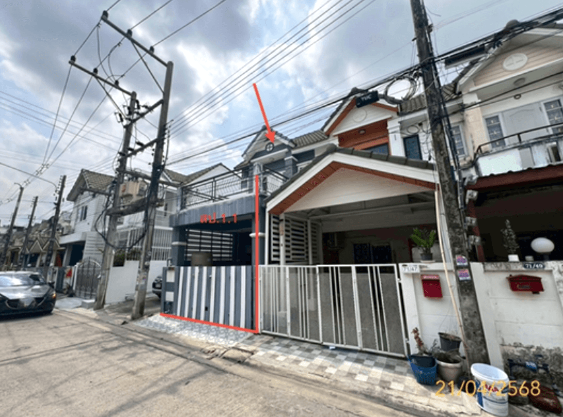 ขายทาวน์เฮ้าส์ ไดมอนวิลล์ 2 (Diamond Ville 2) คูคต ลำลูกกา ปทุมธานี พื้นที่ใช้สอย 114 ตร.ม. 2 ห้องนอน ทำเลดี ราคา 1.58 ล้าน