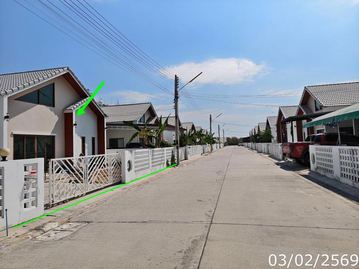 บ้านเดี่ยว บ้านแคร์คุณ พนานิคม นิคมพัฒนา ระยอง 3 ห้องนอน 2 ห้องน้ำ พื้นที่ 112 ตร.ม. บนที่ดิน 52.1 ตร.ว. ทำเลดีใกล้นิคมอุตสาหกรรม ราคาคุ้มค่าเพียง 2.8 ล้าน