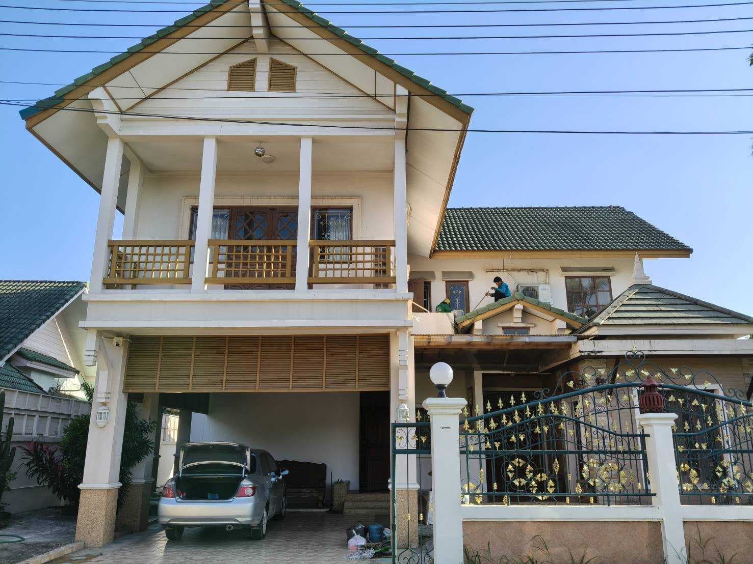 บ้านหลังใหญ่ในเมืองพิษณุโลก หมู่บ้านวนาเลคโฮม พื้นที่ 351 ตร.ม. เหมาะครอบครัวใหญ่ / โฮมออฟฟิศ