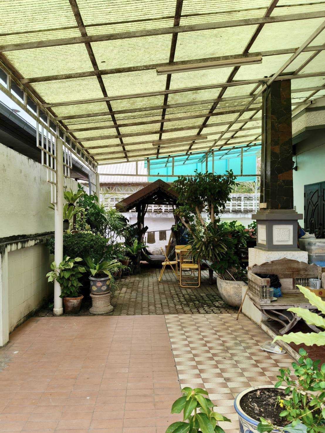 บ้านเดี่ยวหลังใหญ่ 4 ห้องนอน บรรยากาศดี เข้าเมืองสะดวก ใกล้โรงเรียนสาธิต