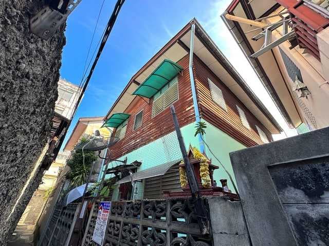 บ้านพร้อมที่ 22.1 ตร.ว 8 นอน 2 น้ำ ซ.จันทน์ 51 แยก 7 กรุงเทพ ใจกลางเมือง เหมาะทำอาศัย บ้านเช่า