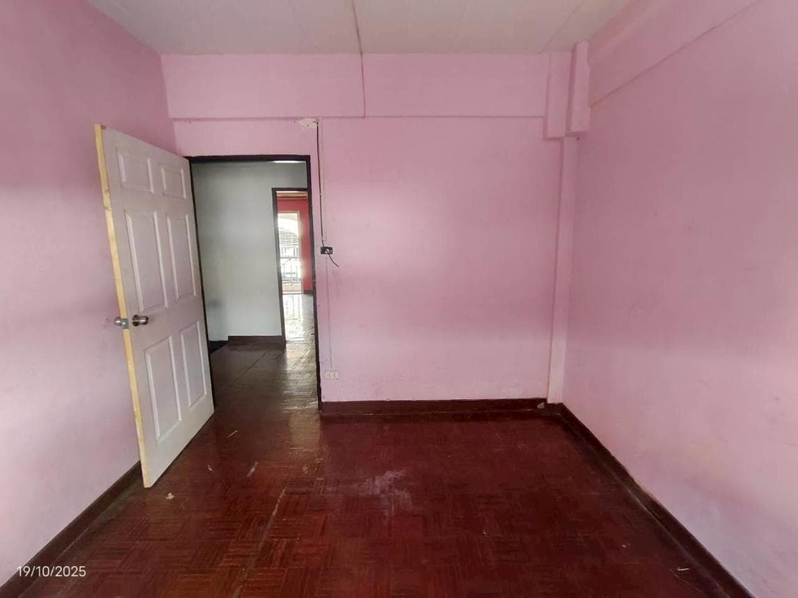 ขายทาวน์เฮ้าส์ 3 ห้องนอน 2 ห้องน้ำ พื้นที่ใช้สอย 174 ตร.ม. โครงการศรีธานี ทำเลใจกลางเมือง หมากแข้ง เมืองอุดรธานี