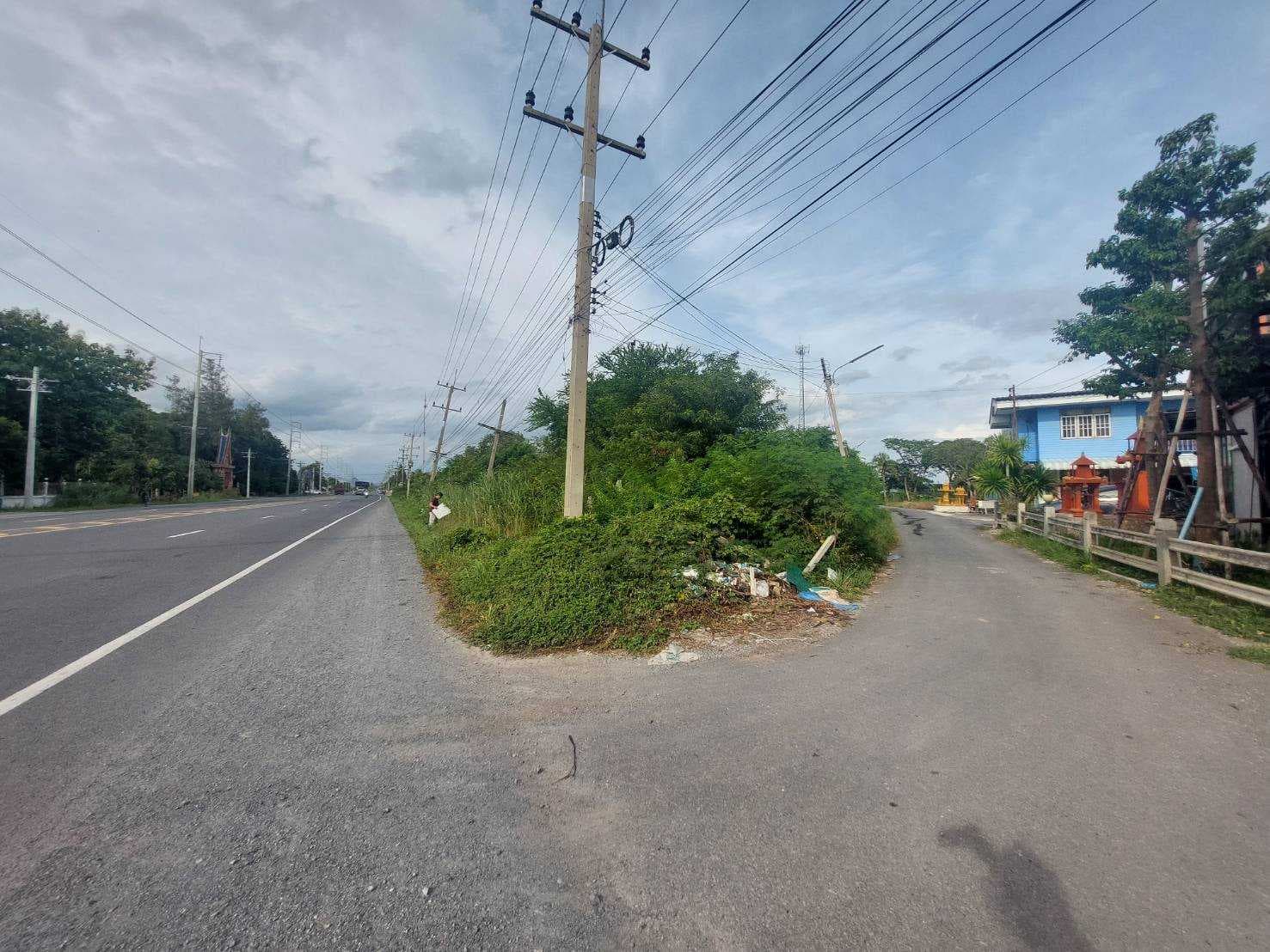 ขายที่ดินริมถนนหมายเลข 3034 หน้าพระลาน-บ้านครัวสระบุรี เนื้อที่ 3 ไร่เหมาะแก่การลงทุน