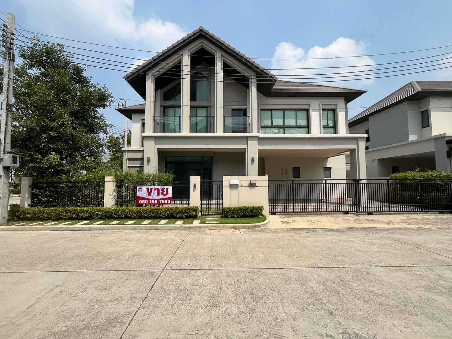 ขายบ้านเดี่ยวต้นซอย สภาพดี 4 นอน หมู่บ้าน Bangkok Boulevard รามอินทรา-วัชรพล 72 ตรว 2 ชั้น