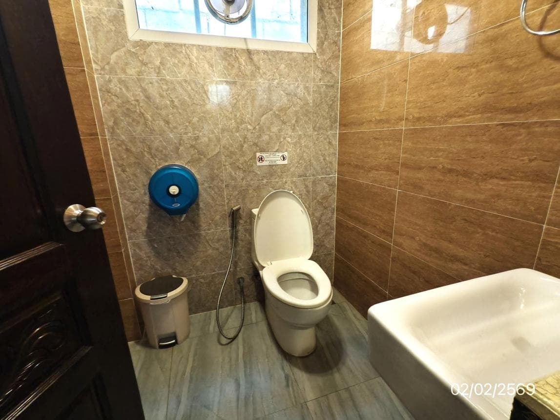 ขายโรงแรม ศรีภูมิ เมืองเชียงใหม่ เชียงใหม่ พื้นที่ 55.9 ตร.ว. พื้นที่ใช้สอย 1080.5 ตร.ม. 24 ห้องนอน 24 ห้องน้ำ