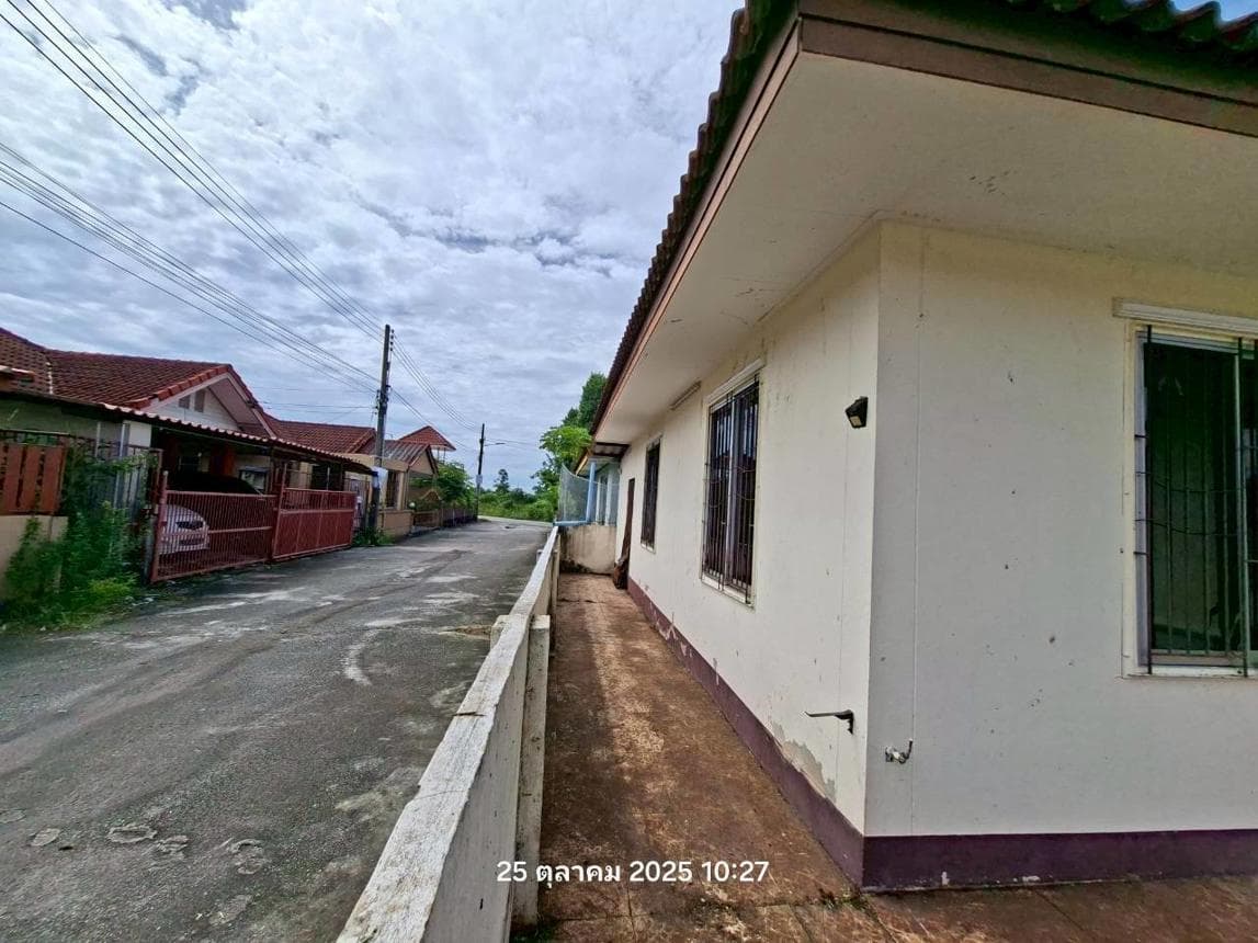 บ้านเดี่ยว บ้านฉาง ระยอง 2 ห้องนอน 1 ห้องน้ำ พื้นที่ใช้สอย 78.75 ตร.ม. บนที่ดิน 34.7 ตร.ว. ทำเลดีใกล้ใจกลางเมืองและนิคมอุตสาหกรรม ราคาพิเศษ 1.6 ล้าน