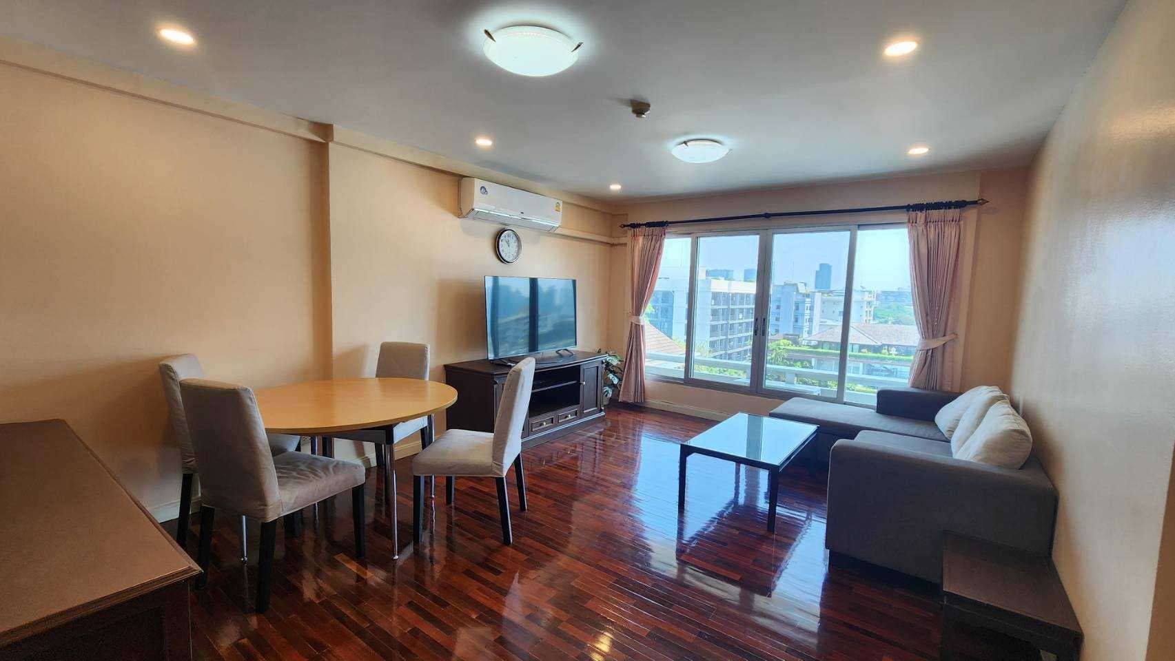 ขาย คอนโด Navin Court (นาวิน คอร์ท) 68 ตรม 2 นอน 2 น้ำ ชั้น 8 วิวเมือง จอดรถได้ 1 คัน