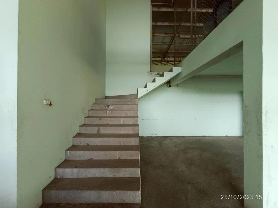 อาคารโรงงาน ย่านรี สามเงา ตาก พื้นที่ใช้สอย 1,312 ตร.ม. บนที่ดินผืนใหญ่ 12 ไร่ ทำเลศักยภาพรองรับภาคอุตสาหกรรมและการขนส่ง ราคาพิเศษ 5.8 ล้าน