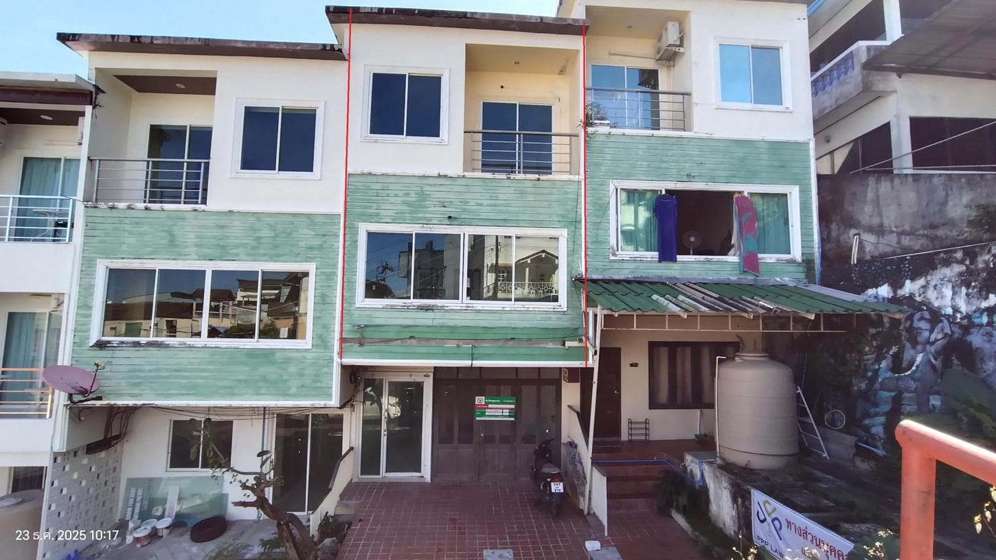 ทาวน์เฮ้าส์ทำเลทอง ป่าตอง กะทู้ ภูเก็ต พื้นที่ใช้สอยคุ้มค่า 150 ตร.ม.