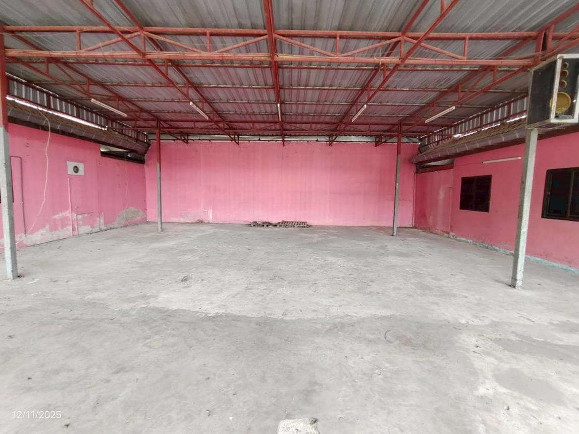 ขายบ้านเดี่ยวที่ดินกว้าง 90 ตร.ว. 2 ห้องนอน 3 ห้องน้ำ ทำเลดีติดเมือง ย่านบ้านทุ่ม เมืองขอนแก่น บรรยากาศสงบร่มรื่นเป็นส่วนตัว
