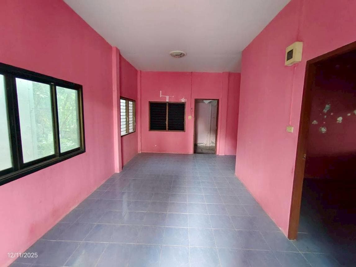 ขายบ้านเดี่ยวที่ดินกว้าง 90 ตร.ว. 2 ห้องนอน 3 ห้องน้ำ ทำเลดีติดเมือง ย่านบ้านทุ่ม เมืองขอนแก่น บรรยากาศสงบร่มรื่นเป็นส่วนตัว
