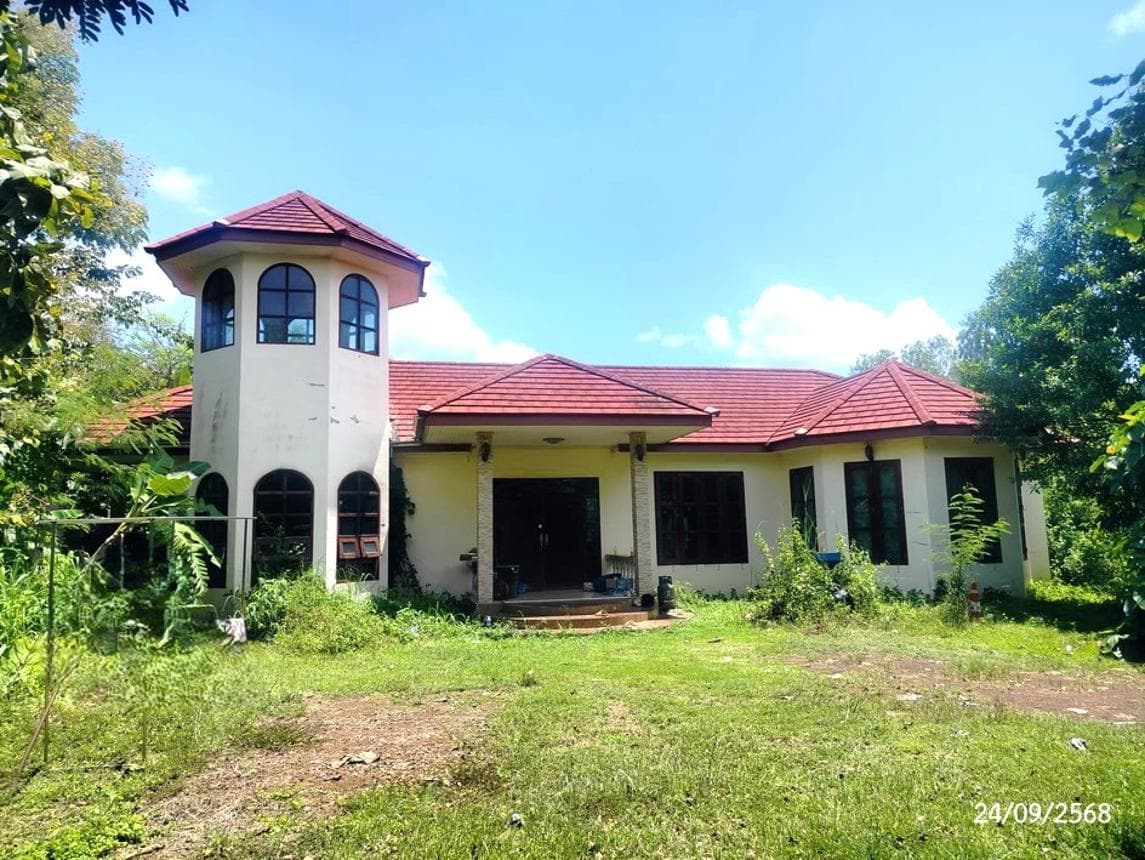 บ้านเดี่ยว อากาศ อากาศอำนวย สกลนคร 2 ห้องนอน 1 ห้องน้ำ พื้นที่ใช้สอย 200 ตร.ม. ทำเลสงบเดินทางสะดวก พื้นที่ใช้สอยกว้างขวาง ราคาพิเศษ 3.21 ล้าน