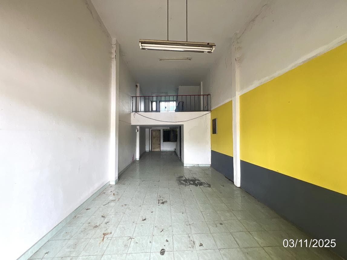 อาคารพาณิชย์ 2 ห้องนอน 4 ห้องน้ำ พื้นที่ใช้สอย 268 ตร.ม. ทำเลศักยภาพ แสนตอ ขาณุวรลักษบุรี จ.กำแพงเพชร