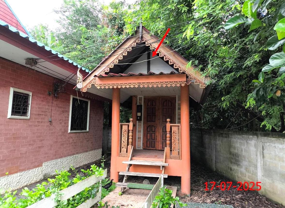 ขายบ้านเดี่ยว แม่สัน ห้างฉัตร ลำปาง 2 ห้องนอน 2 ห้องน้ำ ทำเลสงบ บรรยากาศดี ราคาล้านต้นๆ นอกเหนือจากตัวนั่นเอง