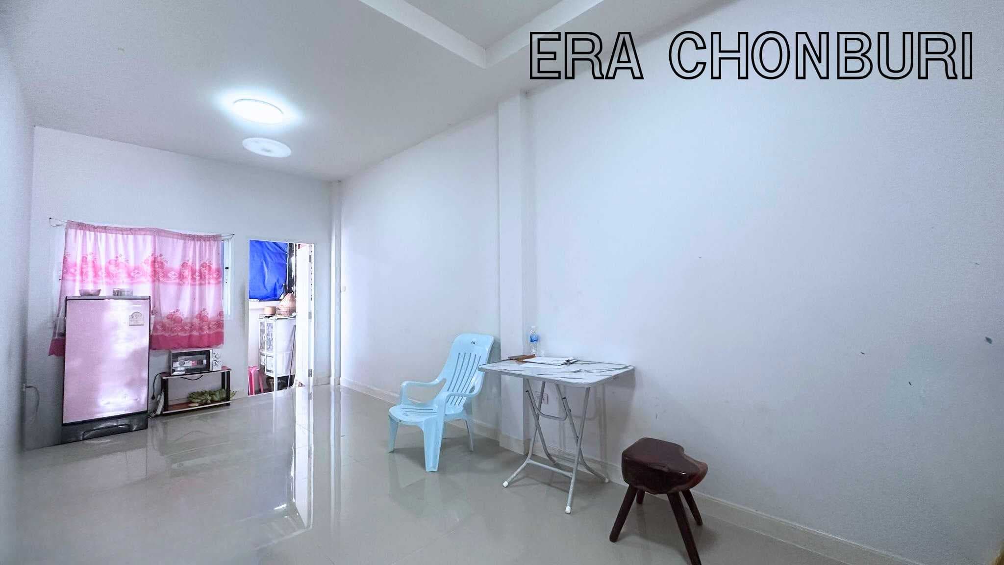 ขายถูกมาก ทาวน์เฮ้าส์ 30 ตร.ว. หลังริม หมู่บ้านบงกช เลค วิลล์ พานทอง