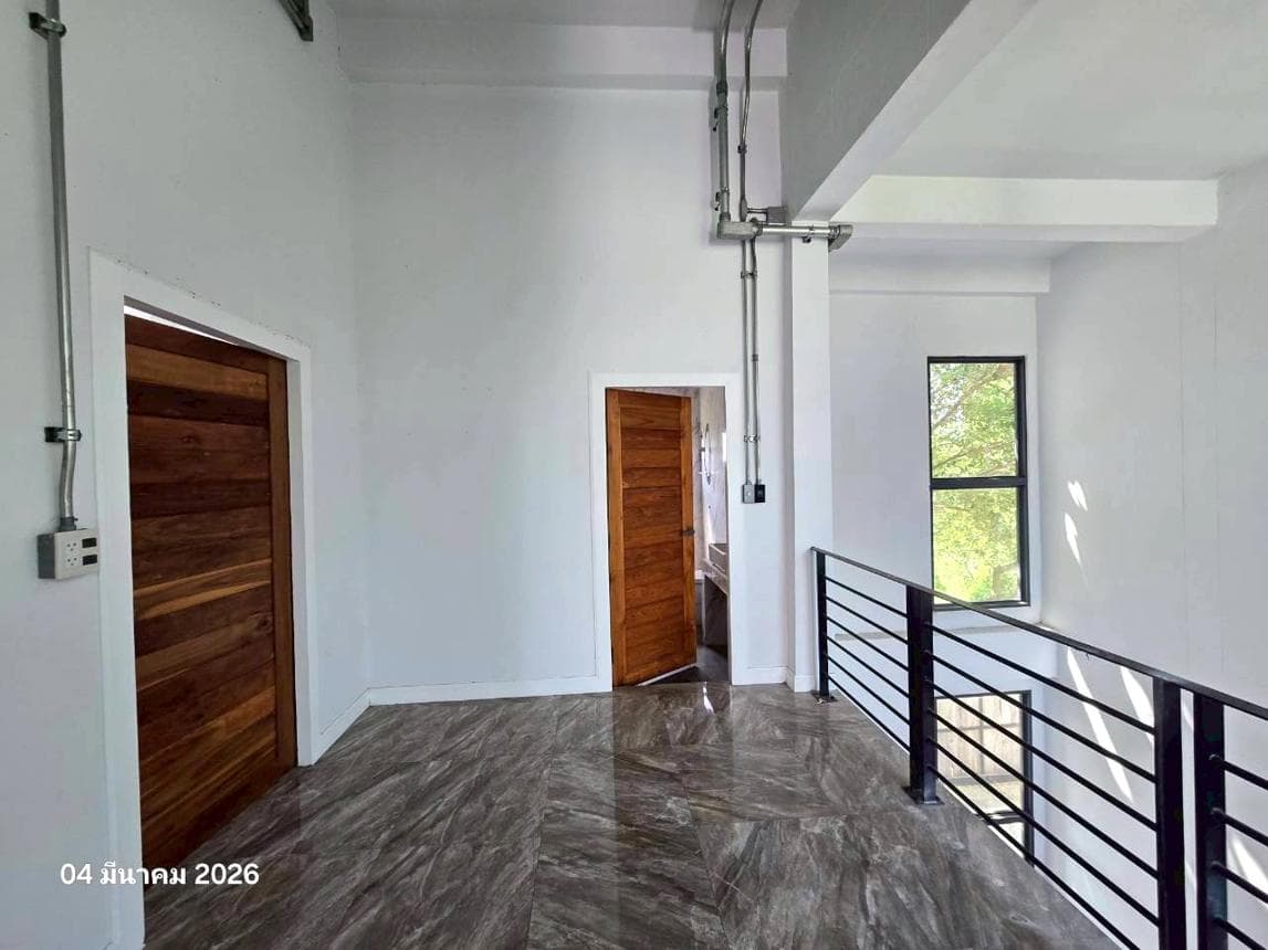บ้านเดี่ยวหลังใหญ่ 4 ห้องนอน พื้นที่ใช้สอย 303.2 ตร.ม. ทำเลสมอแข เมืองพิษณุโลก
