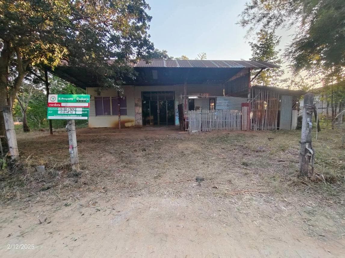 บ้านเดี่ยว นาฝาย เมืองชัยภูมิ ชัยภูมิ 2 ห้องนอน 1 ห้องน้ำ พื้นที่กว้าง 139 ตร.ม. บนที่ดิน 68.8 ตร.ว. ทำเลสงบเดินทางสะดวก ใกล้มหาวิทยาลัย ราคาพิเศษ 1.76 ล้าน