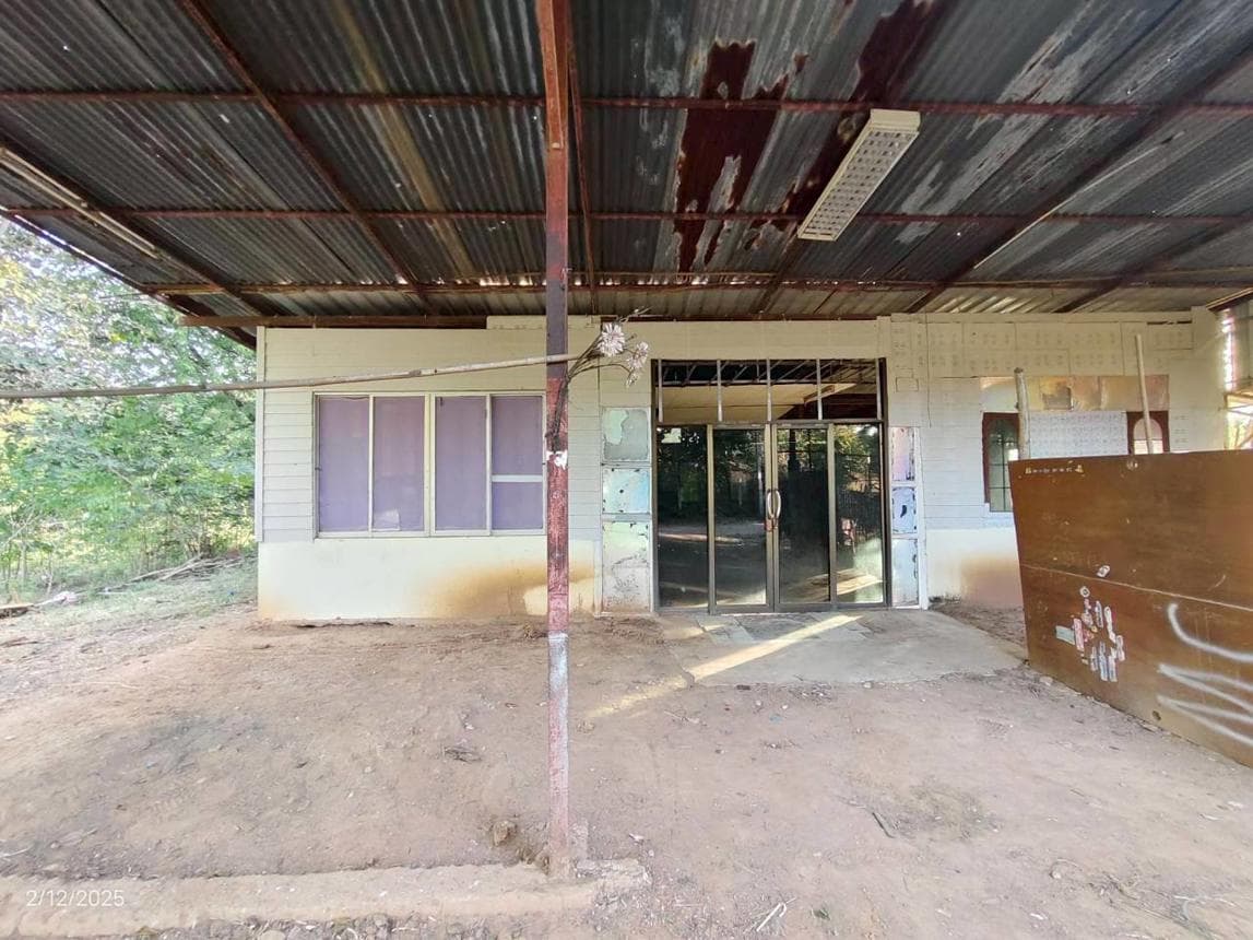 บ้านเดี่ยว นาฝาย เมืองชัยภูมิ ชัยภูมิ 2 ห้องนอน 1 ห้องน้ำ พื้นที่กว้าง 139 ตร.ม. บนที่ดิน 68.8 ตร.ว. ทำเลสงบเดินทางสะดวก ใกล้มหาวิทยาลัย ราคาพิเศษ 1.76 ล้าน