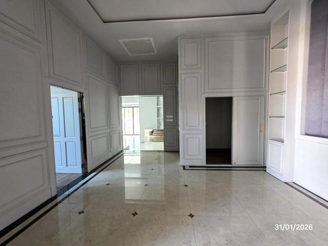 อาคารสำนักงาน เมืองเลย เลย พื้นที่ใช้สอย 702 ตร.ม. บนที่ดิน 35 ตร.ว. ทำเลใจกลางเมือง