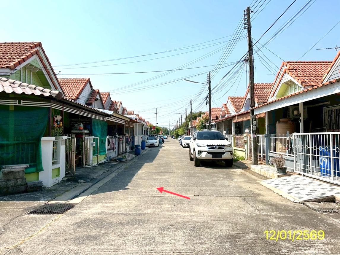 ขายทาวน์โฮม บ้านวรารักษ์ รังสิต-คลอง 3 คลองสาม คลองหลวง ปทุมธานี 2 ห้องนอน ทำเลดี เดินทางสะดวก