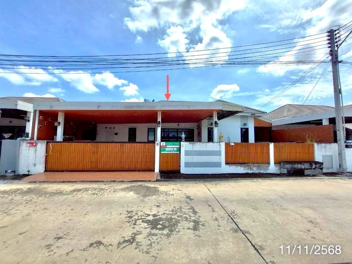 ขายบ้านเดี่ยว ไอวี่ เอ็มเพอเรอร์ สำนักบก เมืองชลบุรี 3 ห้องนอน พื้นที่กว้าง 172 ตร.ม. ทำเลสงบ ราคาเพียง 3 ล้าน