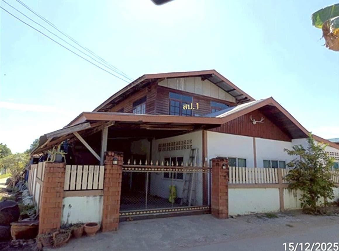 บ้านเดี่ยว เหล่าบัวบาน เชียงยืน มหาสารคาม 5 ห้องนอน 2 ห้องน้ำ พื้นที่จุใจ 200 ตร.ม. บนที่ดิน 48 ตร.ว. ทำเลสงบ ฟังก์ชันคุ้มค่า ราคาล้านต้นๆ