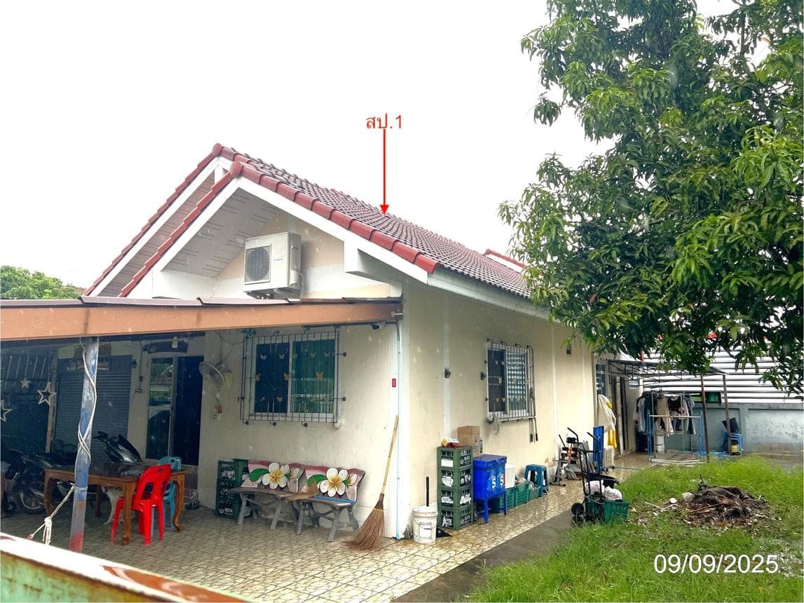 บ้านเดี่ยว นครชุม เมืองกำแพงเพชร กำแพงเพชร 3 ห้องนอน 1 ห้องน้ำ พื้นที่ใช้สอยกว้างขวางพิเศษ 211.5 ตร.ม. ทำเลดีเดินทางสะดวก ราคาพิเศษ 2.4 ล้าน