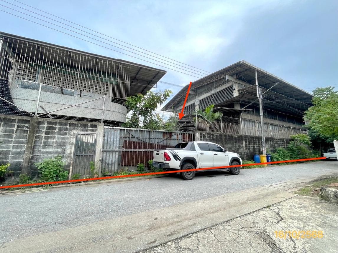 อาคารโรงงาน บางน้ำจืด เมืองสมุทรสาคร พื้นที่ใช้สอย 5,820 ตร.ม. บนเนื้อที่ 94 ตร.ว. ทำเลอุตสาหกรรมศักยภาพสูง ราคา 40 ล้านต้นๆ