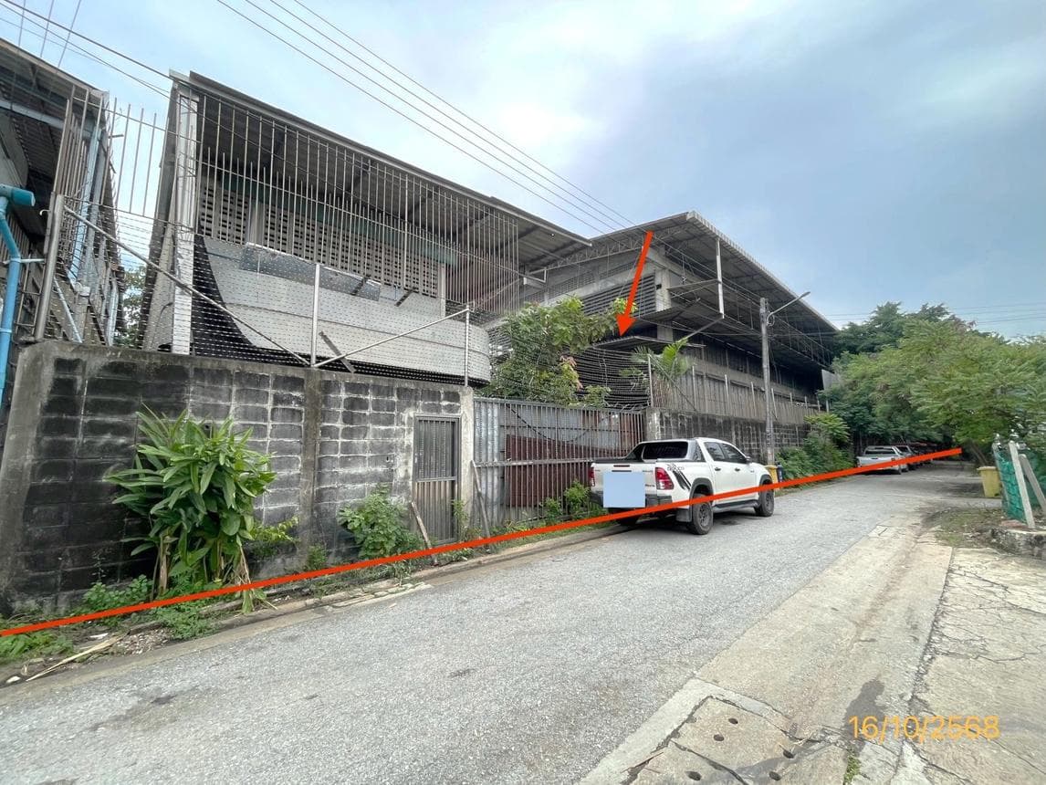 อาคารโรงงาน บางน้ำจืด เมืองสมุทรสาคร พื้นที่ใช้สอย 5,820 ตร.ม. บนเนื้อที่ 94 ตร.ว. ทำเลอุตสาหกรรมศักยภาพสูง ราคา 40 ล้านต้นๆ