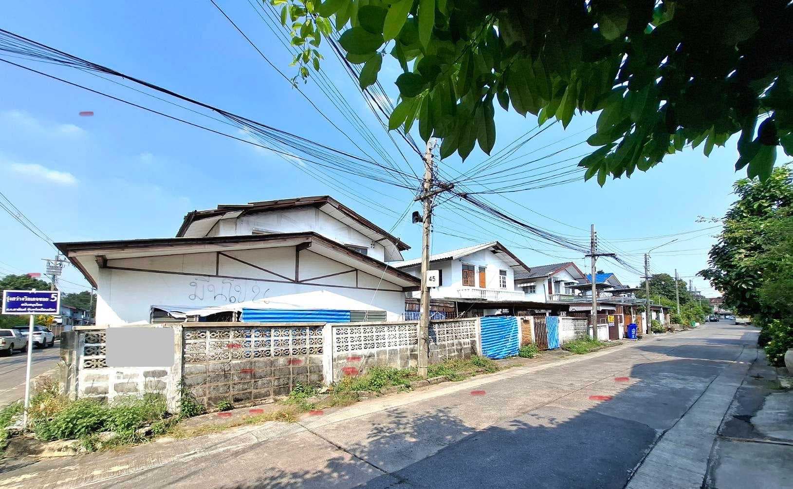 ขายบ้านแฝด 2 ชั้น หลังมุม – รุ่งสว่าง วิลเลจ 2 2 แปลงรวม ขนาดใหญ่ 70 ตร.ว. (35+35) ทำเลศักยภาพ ใกล้ MRT สายสีชมพู สถานีรามอินทรา กม.4