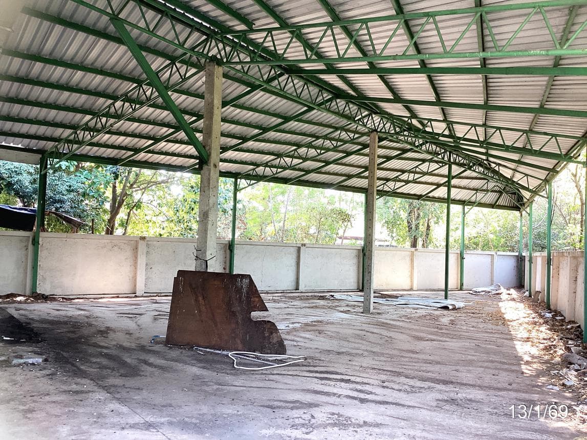 อาคารสำนักงานขนาดใหญ่ พื้นที่ 2,117 ตร.ม. ทำเลศักยภาพ เจดีย์หัก เมืองราชบุรี