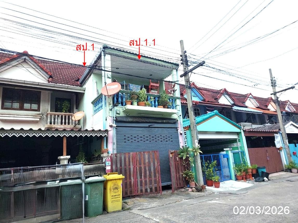 ทาวน์เฮ้าส์ รังสิยา 1 บางพูด ปากเกร็ด นนทบุรี 3 ห้องนอน 2 ห้องน้ำ พื้นที่กว้าง 142 ตร.ม. ทำเลดีราคาไม่ถึง 2 ล้าน