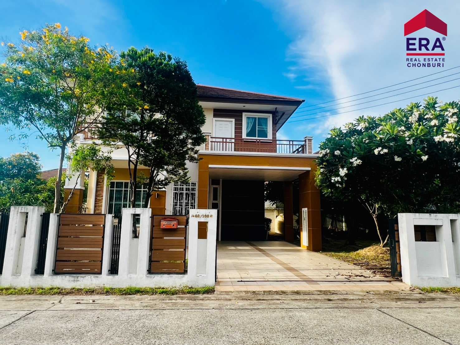 ขายด่วน บ้านเดี่ยวหลังใหญ่ เฟอร์ครบ หมู่บ้านสยามมันตราธารา บ้านบึง