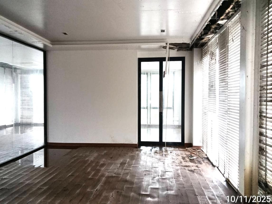 บ้านเดี่ยวหลังใหญ่พิเศษ บ้านกลาง อำเภอสอง แพร่ พื้นที่ใช้สอย 1,206 ตร.ม. ทำเลสงบเป็นส่วนตัว