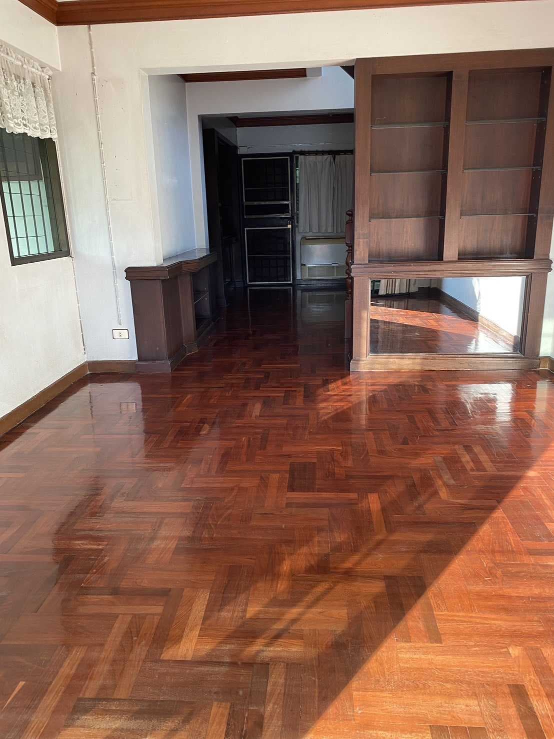 ขาย บ้านเดี่ยว 5 นอน ซอยประชาชื่น 30 ใกล้ โรงพยาบาลเกษมราษฎร์ ประชาชื่น 84 ตรว 2 ชั้น
