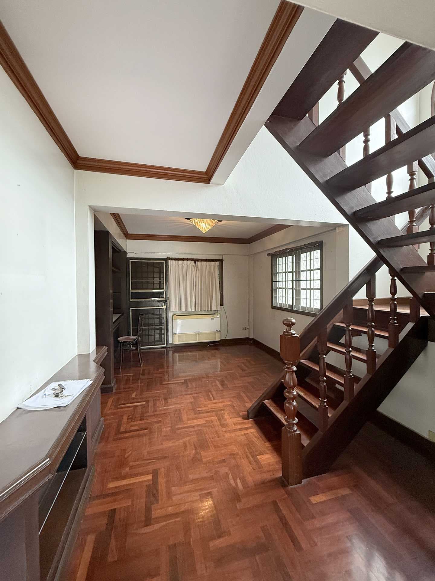 ขาย บ้านเดี่ยว 5 นอน ซอยประชาชื่น 30 ใกล้ โรงพยาบาลเกษมราษฎร์ ประชาชื่น 84 ตรว 2 ชั้น