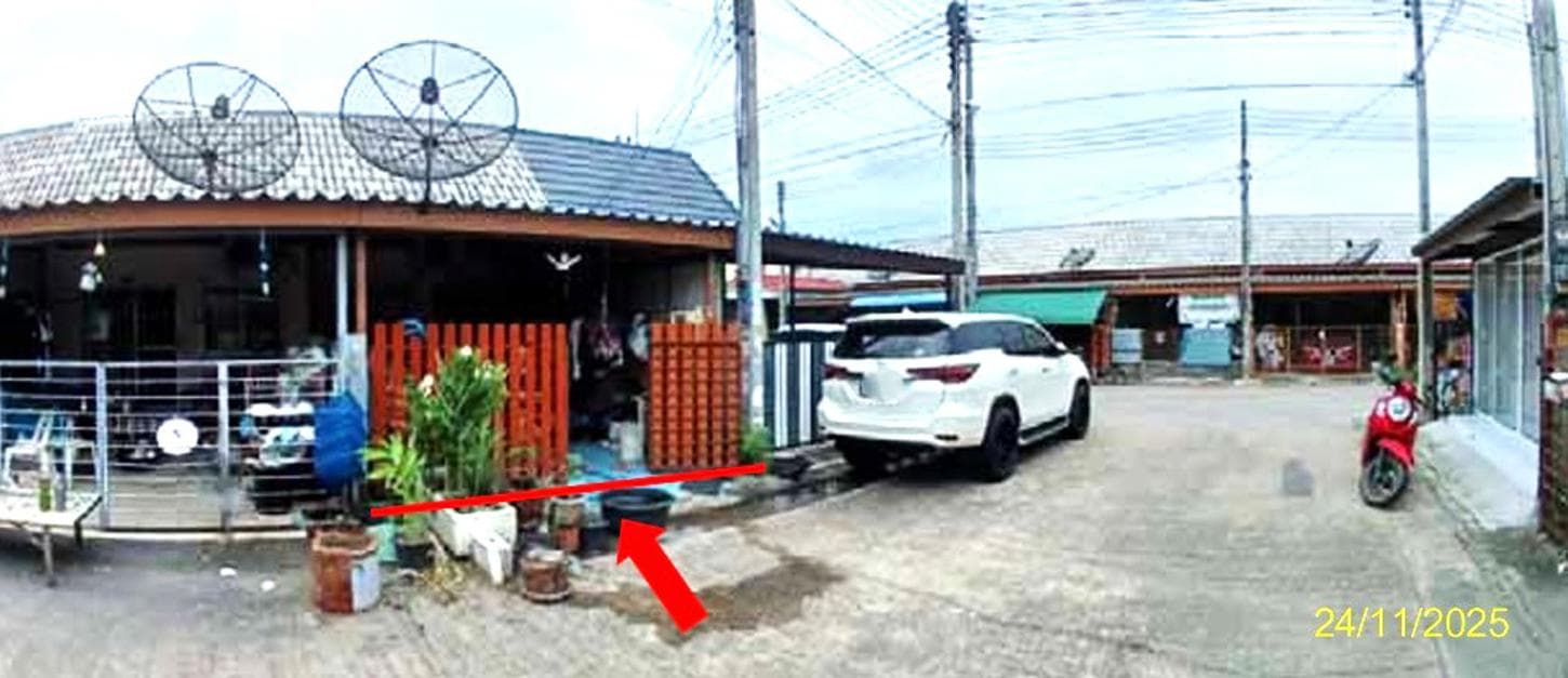 ขายทาวน์เฮ้าส์ หมู่บ้านดวงรัตน์ หนองไม้แดง เมืองชลบุรี พื้นที่ใช้สอย 63.6 ตร.ม. ทำเลดีใกล้แหล่งงาน ราคาล้านต้นๆ