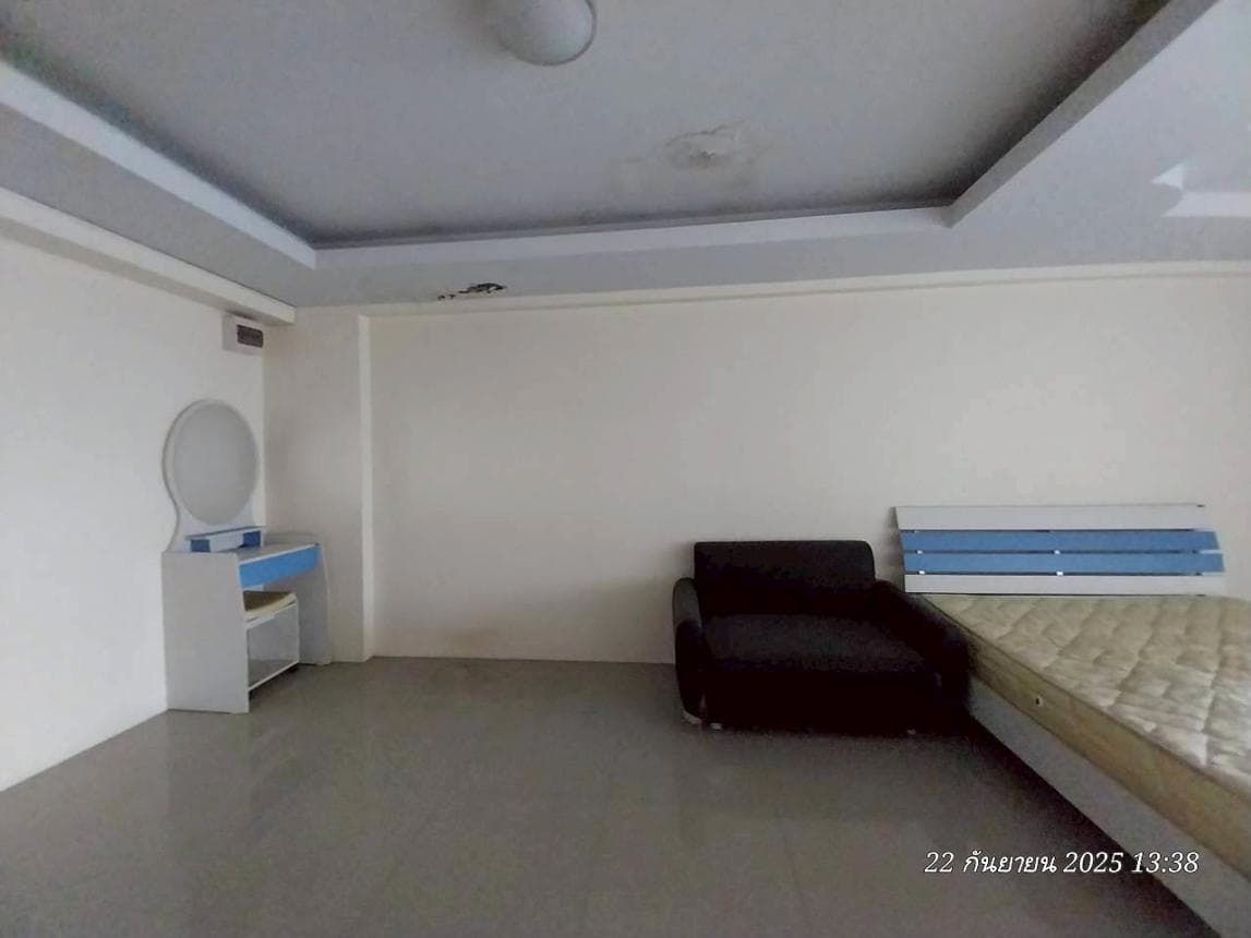 ขายคอนโด โชคธนชัย คอนโดมิเนียม มีนบุรี เขตมีนบุรี กรุงเทพฯ พื้นที่ 34.46 ตร.ม. ห้องสตูดิโอ 1 ห้องน้ำ