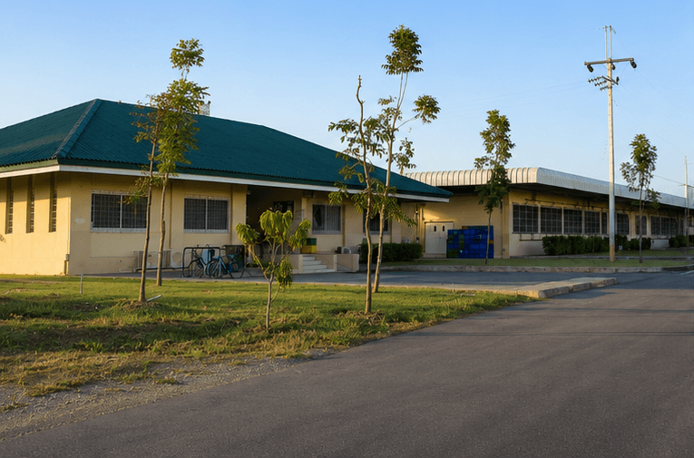 ขายโรงงานพร้อมดำเนินการ + ที่ดินขยายกิจการ จังหวัดระยอง พื้นที่รวม 101 ไร่ 2งาน 80ตารางวา ที่ดินแปลงสวย ทำเลที่ตั้งดีที่สุดในตำบลน้ำเป็น