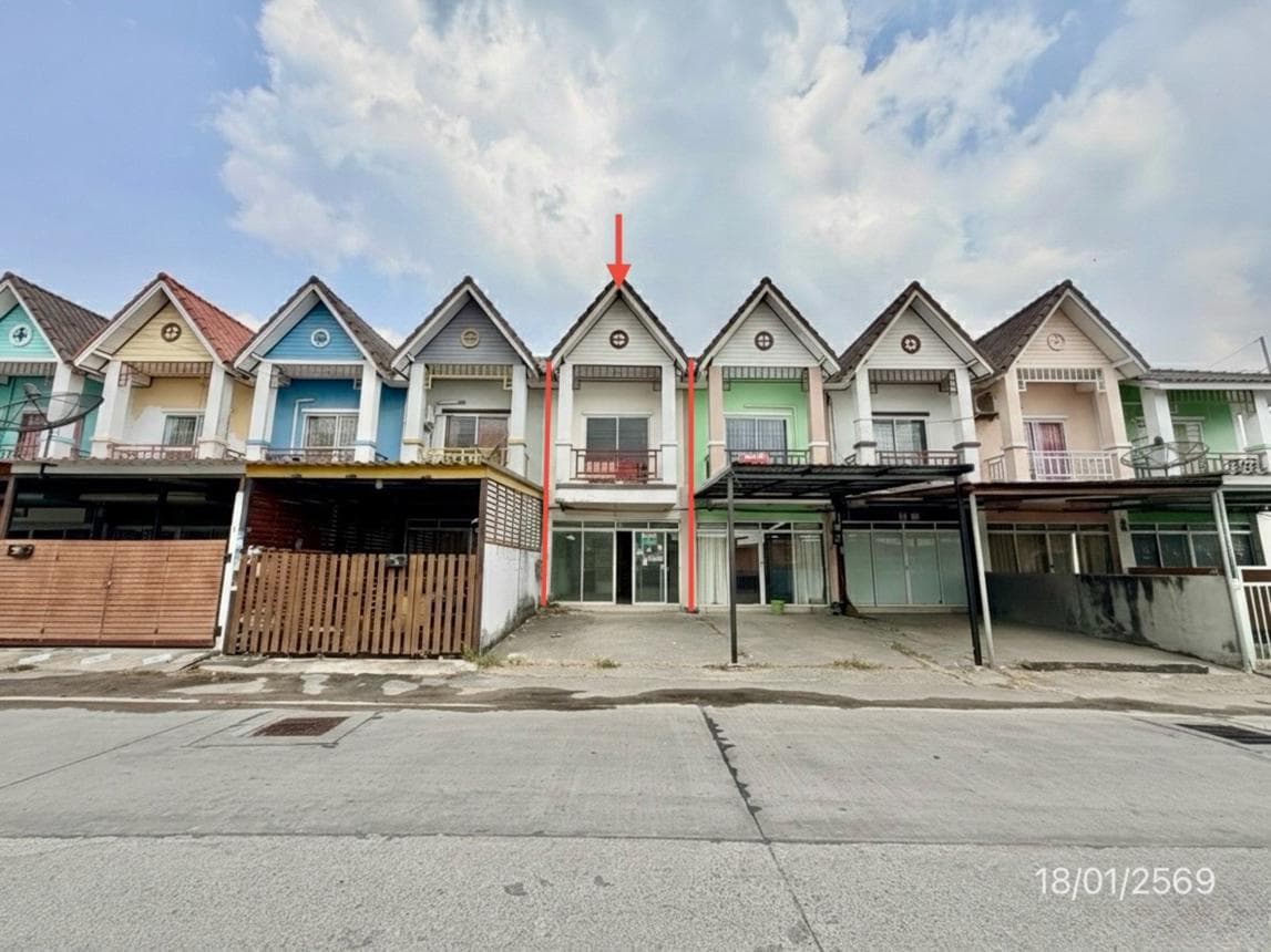 ขายทาวน์เฮ้าส์ หมู่บ้านเทพประทานพร 2 บ่อวิน-ศรีราชา 3 ห้องนอน 2 ห้องน้ำ พื้นที่ 22 ตร.ว. ทำเลใกล้นิคมฯ ราคาเพียง 1.6 ล้าน ผ่อนถูกกว่าเช่า