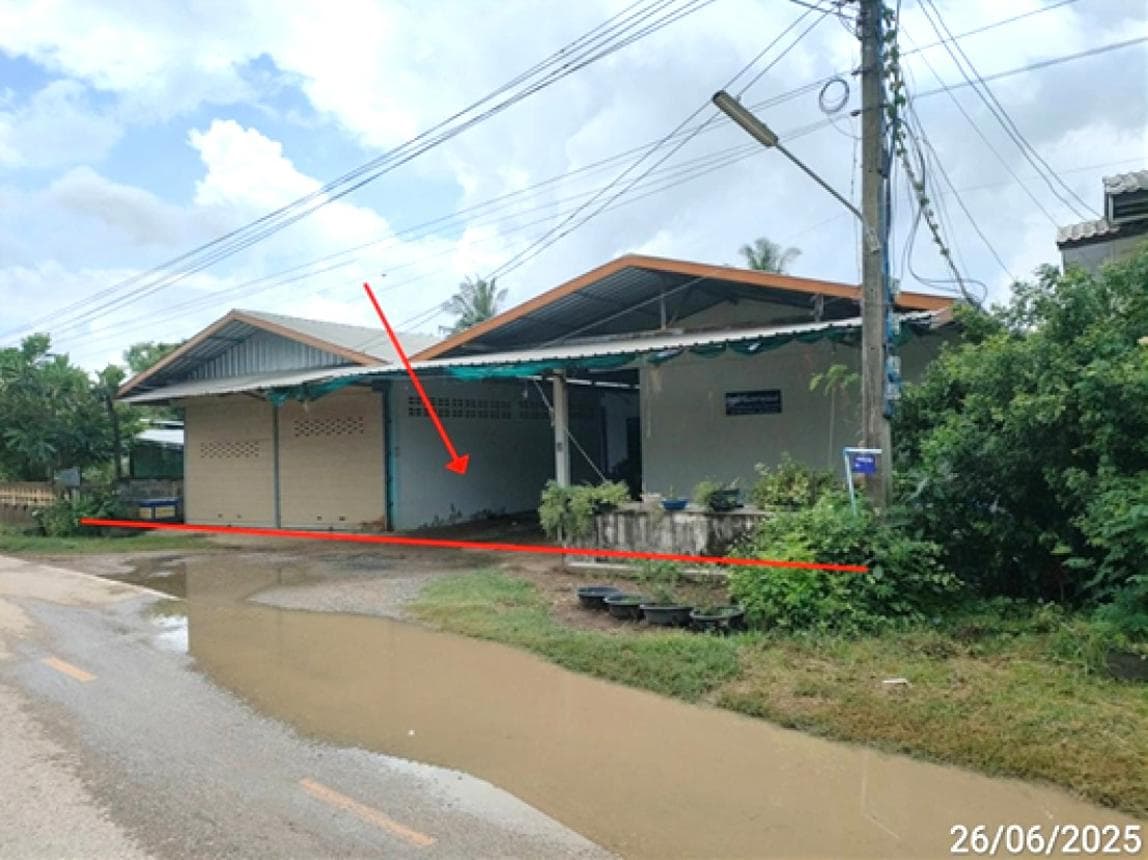 บ้านเดี่ยว ดินดำ จังหาร ร้อยเอ็ด 1 ห้องนอน พื้นที่ใช้สอย 73 ตร.ม. บนที่ดิน 18 ตร.ว. ทำเลสงบเดินทางสะดวก ราคาพิเศษ 1.76 ล้าน