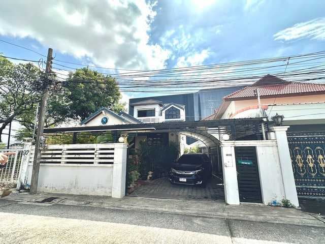 บ้านเดี่ยว 85 ตร.ว 360 ตร.ม ตกแต่งสวยพร้อมเฟอร์ ซ.วิภาวดี 4 เขตดินแดง กรุงเทพ