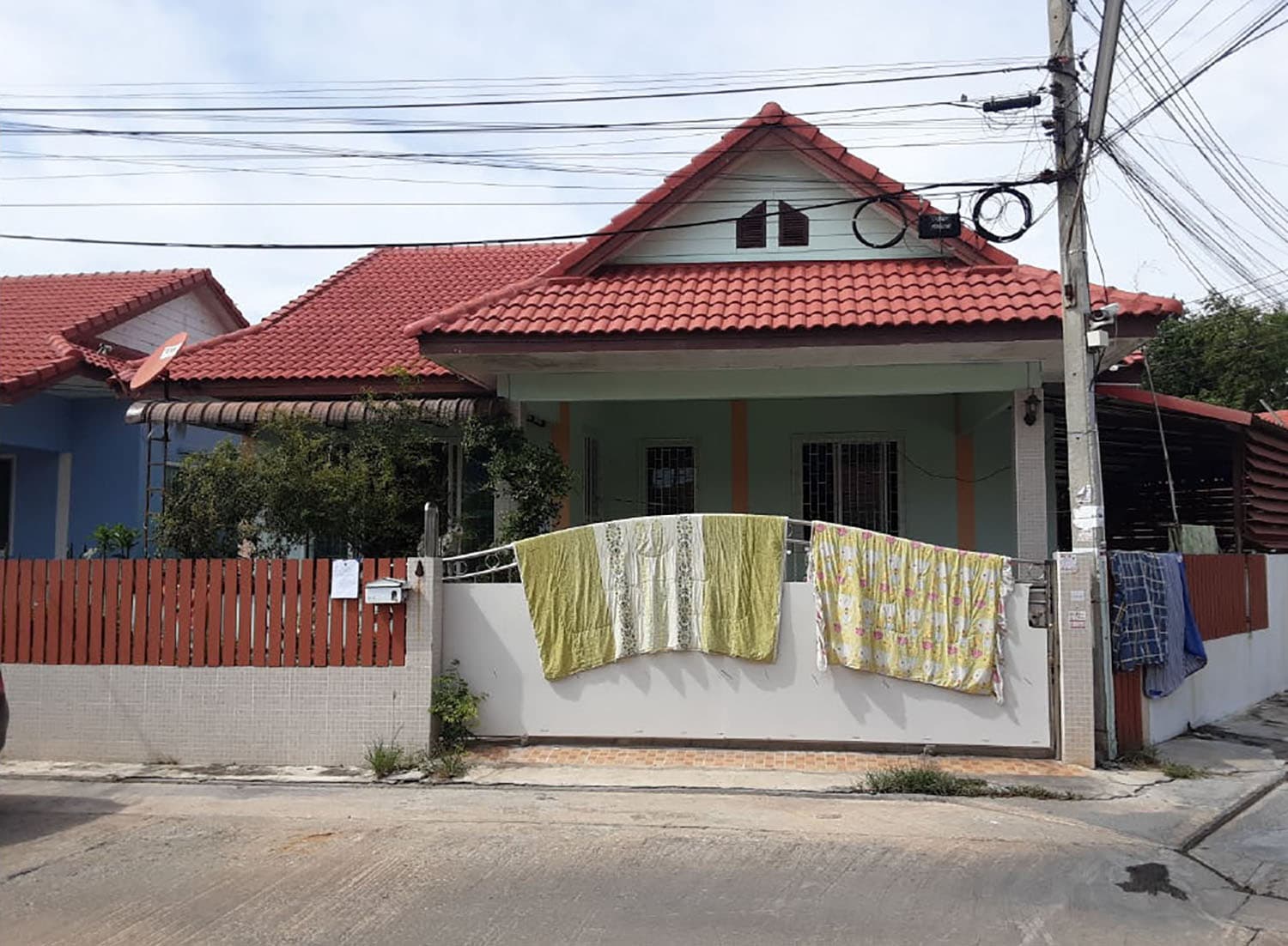 ที่ดินพร้อมสิ่งปลูกสร้าง กระทุ่มแบน สมุทรสาคร