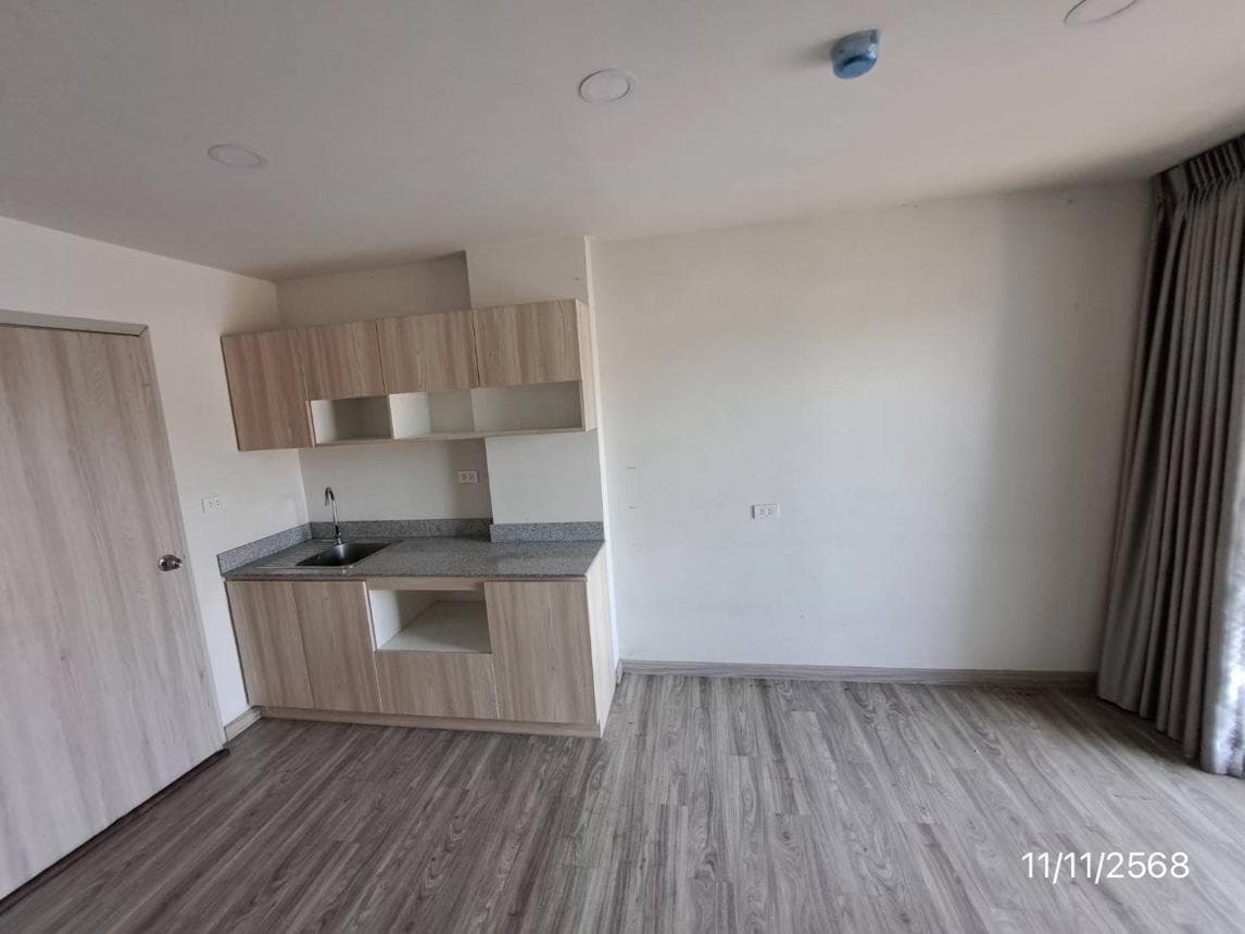 คอนโดมิเนียม ซัน คอนโด (Sun Condo) 1 ห้องนอน พื้นที่ 31 ตร.ม. ทำเลศักยภาพ สุรศักดิ์ ศรีราชา ชลบุรี